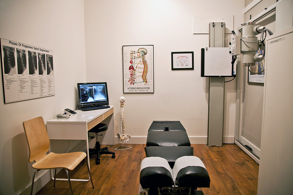 chiropractic-exam-room